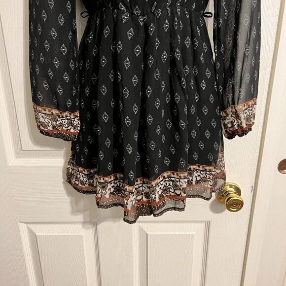 Poetry Black Boho Pattern Romper with Sheer Sleeves Size Small - Picture 5 of 8
